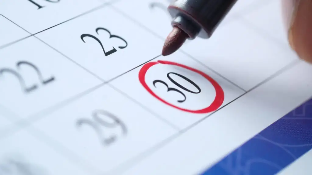 Red circle on a date on the calendar